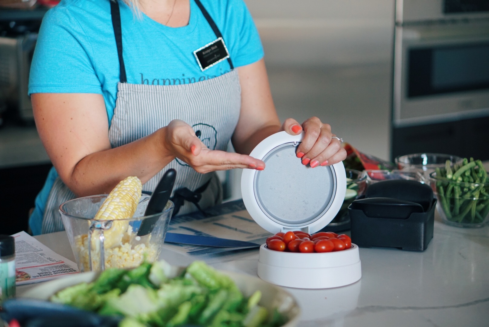 Pampered Chef demo: Cheese Knife and Salad Chopper 