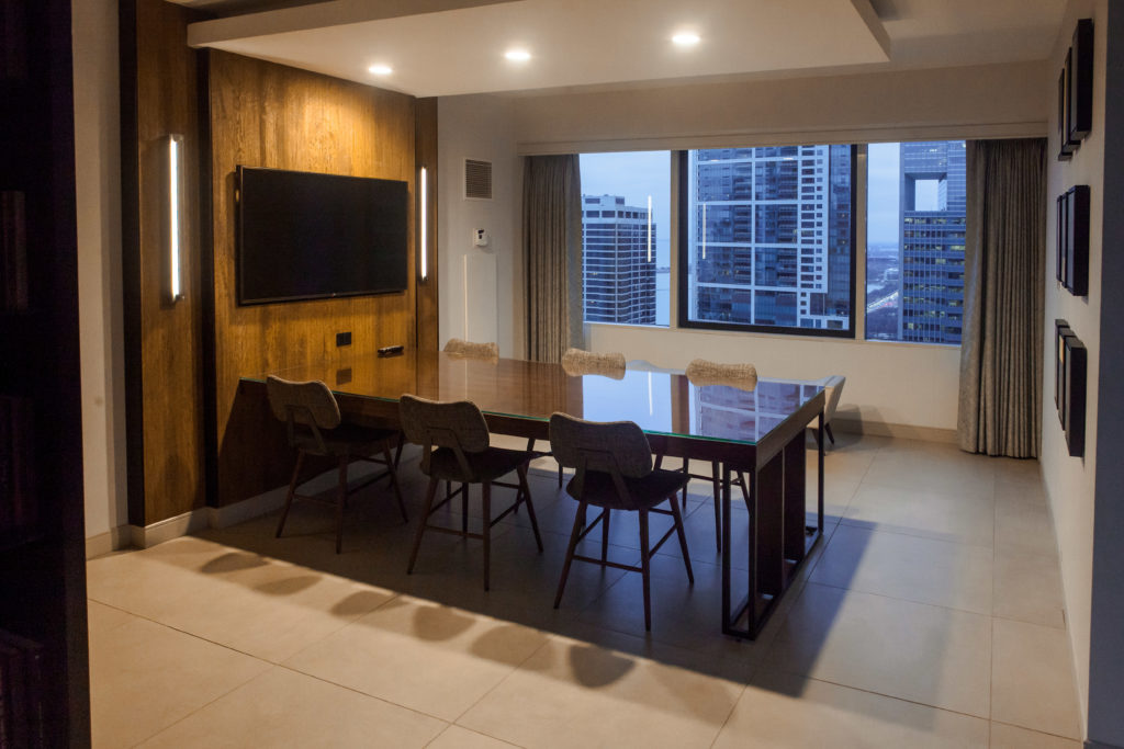 Dining room at Swissôtel